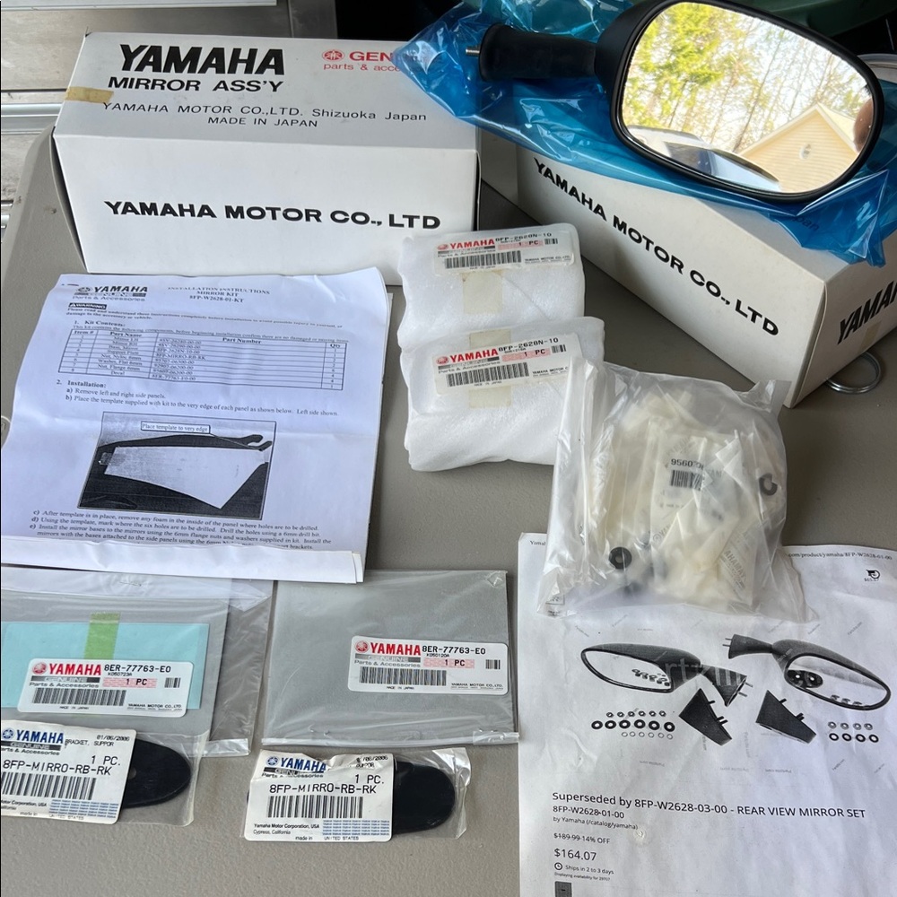 Yamaha Mirror Pair Assembly Kit - Black